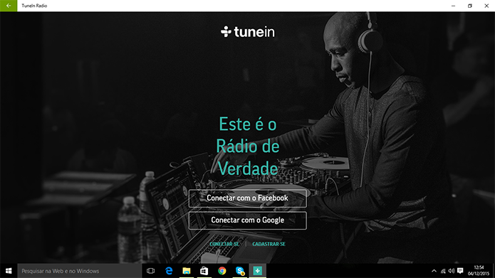 TuneIn para Windows permite cadastro via Facebook, Google ou separadamente (Foto: Reprodução/Elson de Souza)
