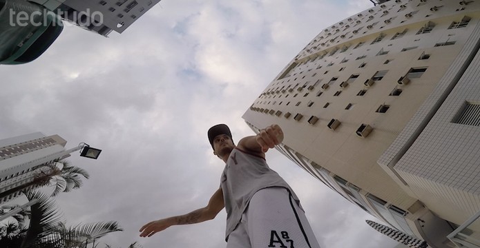 Hero4 Silver em ação (Foto: Victor Teixeira/TechTudo) Hero4 Silver em ação (Foto: Victor Teixeira/TechTudo)