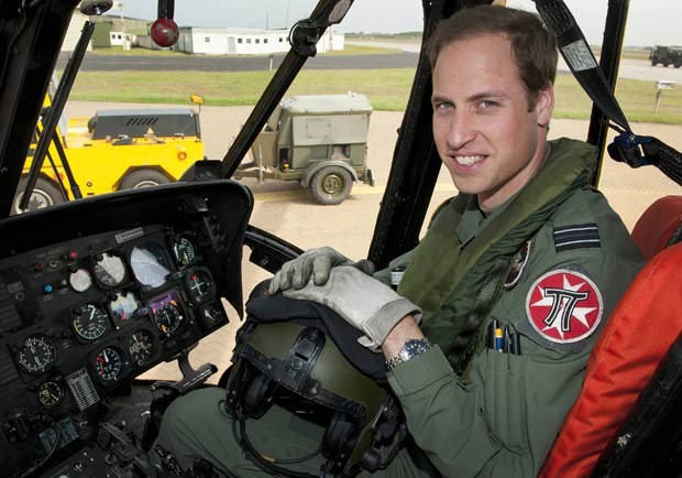 Príncipe William formou-se como capitão do Real Força Aérea Britânica. (Foto: Reuters)