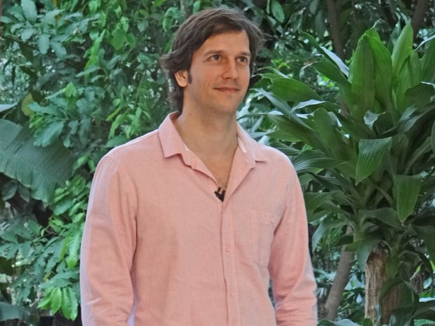 Marido de Adriana Esteves, Vladimir Brichta admite ficar surpreso com assédio (Foto: Mais Você / TV Globo)