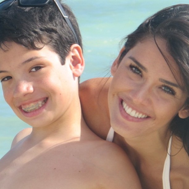 Ex-BBB Talula com o filho, Gabriel, em Cancun, no México (Foto: Instagram/ Reprodução)