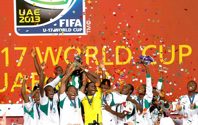 comemoração Nigéria final Copa do Mundo sub-17 (Foto: Reuters)