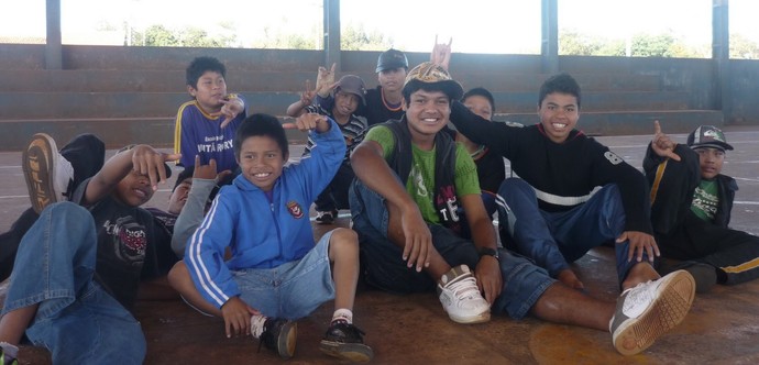 Jovens guarani-kaiowá participam de Jogos Indígenas em Amambai (Foto: Divulgação/JIGA)