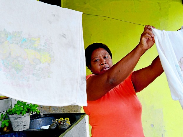 Ednéia Conceição de Souza, 41, dona de casa (Foto: Vitor Jubini/ A Gazeta)