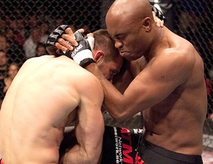 Anderson Silva na luta do UFC contra Rich Franklin em 2006 (Foto: Getty Images)