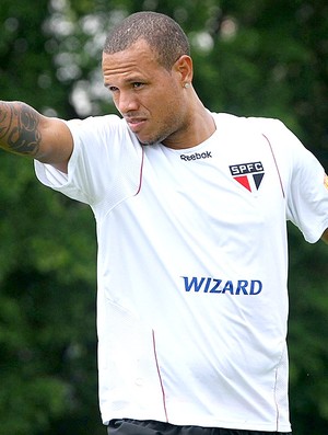 Luis Fabiano no treino do São Paulo (Foto: Luiz Pires / VIPCOMM)