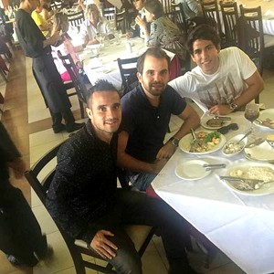 De passagem no Recife, Maikon Leite aproveita para conversar com Sport