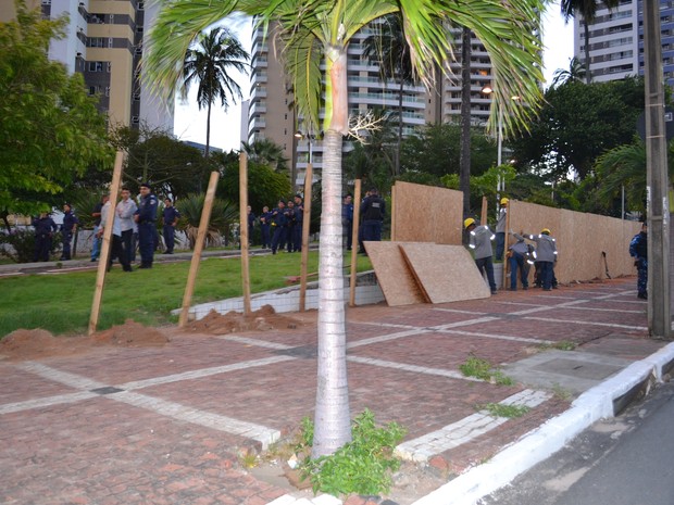 Guarda Municipal vai reforçar a segurança no canteiro de obra na Antônio Sales (Foto: André Teixeira/G1)