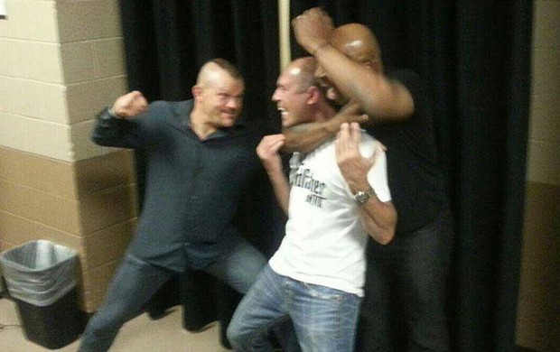 MMA - Chuck Liddell, Royce Gracie e Mike Tyson (Foto: Reprodução/Facebook)