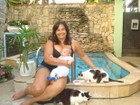 Bebê de Solange Couto já convive com gatos de estimação da família