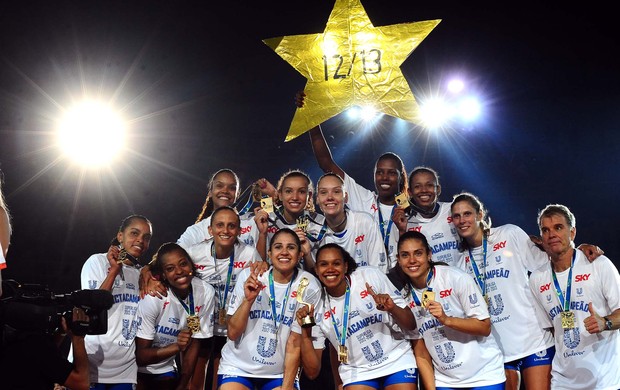 Rio de Janeiro campeão Superliga 2012 2013 vôlei (Foto: Marcos Ribolli / Globoesporte.com)