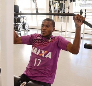 Corinthians aguarda Marcelo, mas não vê necessidade imediata no ataque