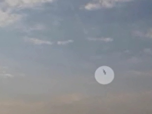 Vídeo flagrou momento em que avião cai em Maringá (Foto: Reprodução/RPC)