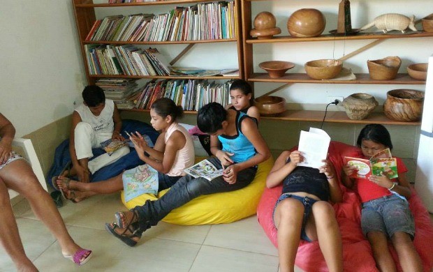 Jovens recebem capacitação no projeto Mão Jovem, em Feijó (Foto: Divulgação/IFA)