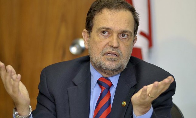 senador Walter Pinheiro (PT-BA) (Foto: Agência Brasil)