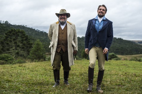 Luís Melo e Rafael Cardoso  (Foto: Globo / Estevam Avellar)