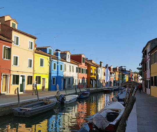 Burano, Itália (Foto: Reprodução / Facebook)