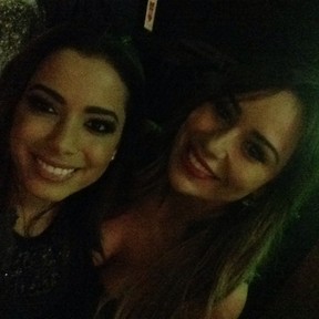 Anitta e ex-BBB Leticia em boate na Zona Sul do Rio (Foto: Instagram/ Reprodução)