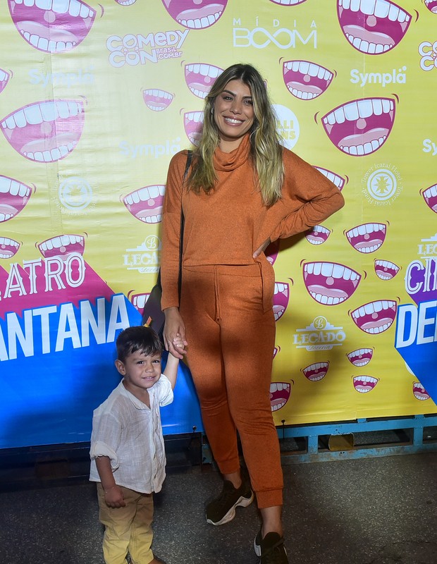Fran Grossi faz 1ª aparição pública com filho após fim de casamento (Foto: AgNews) Fran Grossi faz 1ª aparição pública com filho após fim de casamento (Foto: AgNews)