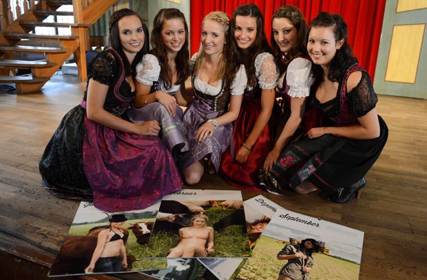Na sétima edição, calendário reúne seis alemãs e seis austríacas. (Foto: Christof Stache/AFP)