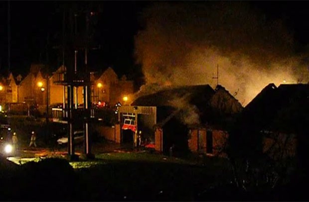Incêndio atingiu Corpo de Bombeiros de North Berwick. (Foto: Reprodução) Incêndio atingiu Corpo de Bombeiros de North Berwick. (Foto: Reprodução)