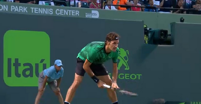 Federer e Kyrgios se enfrentaram nesta sexta-feira pela semifinal em Miami (Foto: Divulgação)