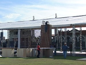 Expozebu estrutura montagem feira Uberaba (Foto: Reprodução/ TV Integração)