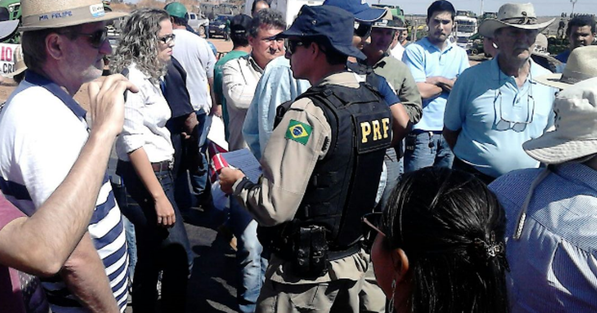 G1 Moradores protestam contra praça de pedágio na BR 040 em