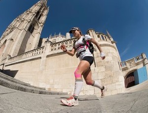 Fernanda Maciel faz caminho de Santiago de Compostela correndo (Foto: Divulgação)