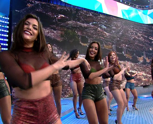 Balé dança enquanto Fausto apresenta a Chapada Diamantina (Foto: TV Globo)