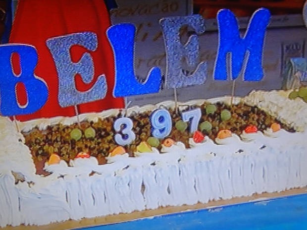 Belém ganhou bolo gigante no aniversário. (Foto: Reprodução/TV Liberal)