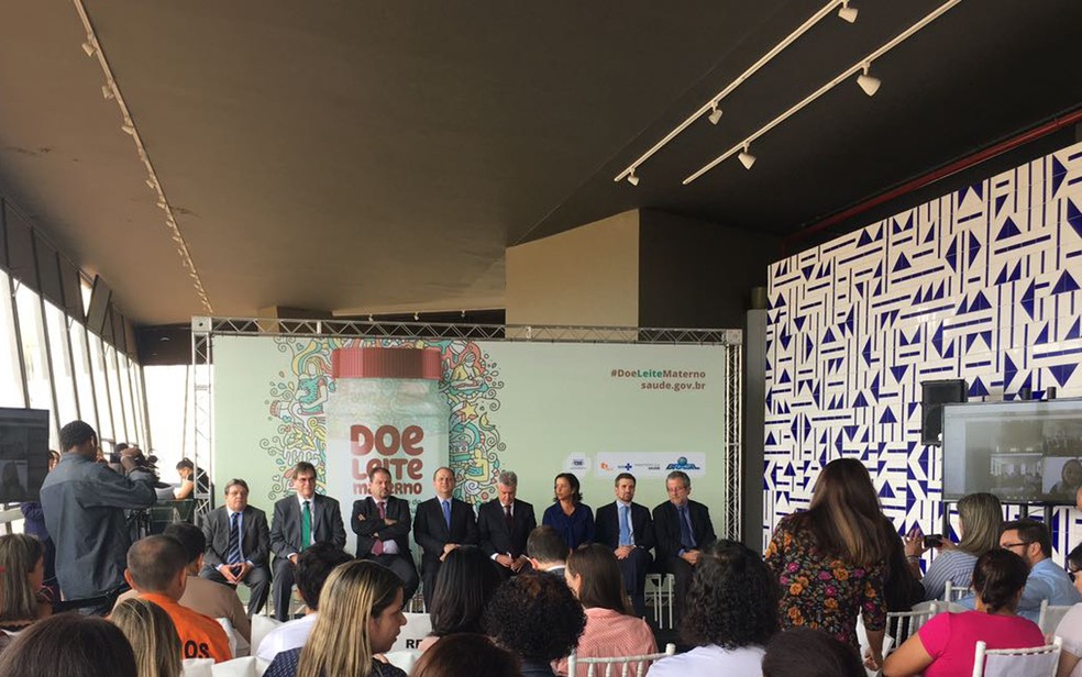 Coletiva de lançamento da Campanha Nacional de Doação de Leite Materno (Foto: Luiza Garonce/G1 DF)
