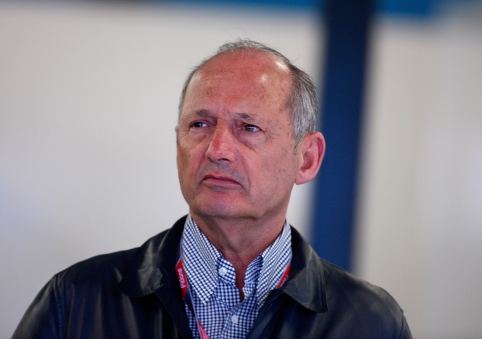 Retorno de Ron Dennis ao cargo de CEO da equipe promete acelerar recuperação da McLaren (Foto: Getty Images)