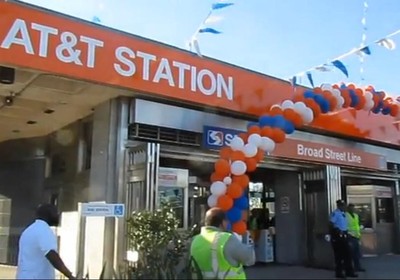 Na Filadélfia, a estação Pattison ganhou o patrocínio da companhia de telefonia AT&T (Foto: Reprodução Internet)