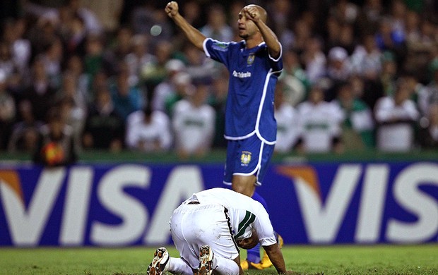 Alex Coritiba eliminado Copa do Brasil Nacional-AM (Foto: Heuler Andrey / Agência Estado)