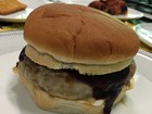 Burger Junino é inspirado em quentão; confira receita do 'ogro' Jimmy!