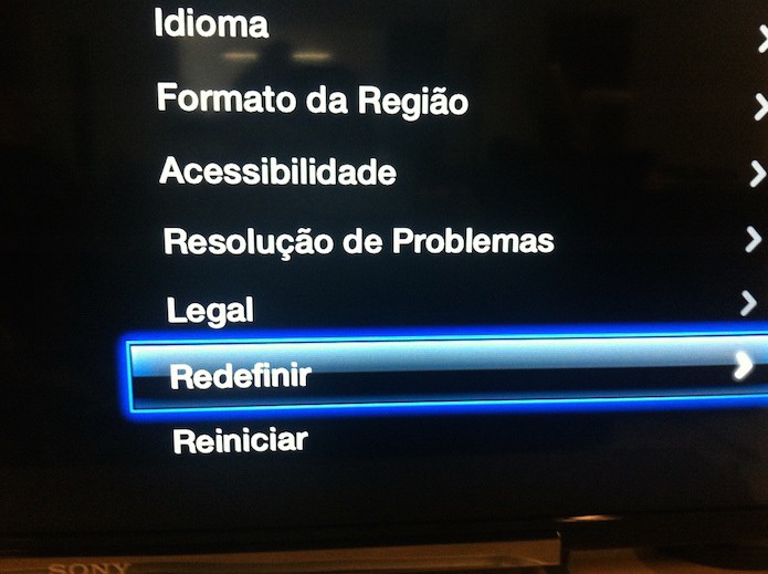 Acessando a página de redefinições da Apple TV (Foto: Marvin Costa/TechTudo)
