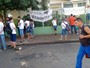 Estudantes trancam escola e ocupam salas em Santa Cruz das Palmeiras