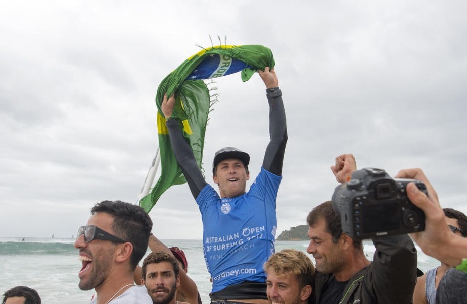 Jessé Mendes é campeão na Austrália diante de Julian Wilson e lidera ranking