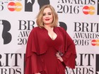 Adele, Lana Del Rey e Rihanna usam looks sexy no BRIT Awards
