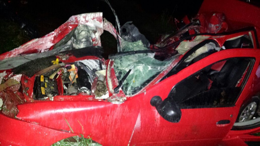 Acidente em Lindoeste deixou três mortos (Foto: PRF/Divulgação)