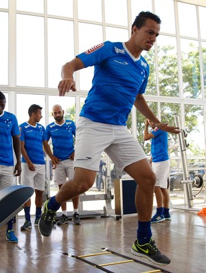 Leandro Damião, atacante do Cruzeiro (Foto: Washington Alves / Light Press)