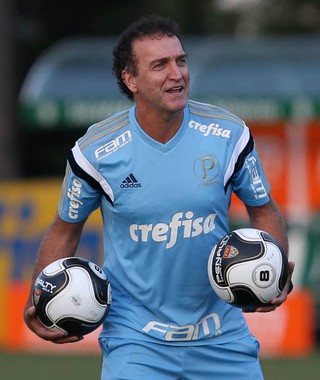 Cuca manda conselho a Lucas Lima após provocações ao Palmeiras