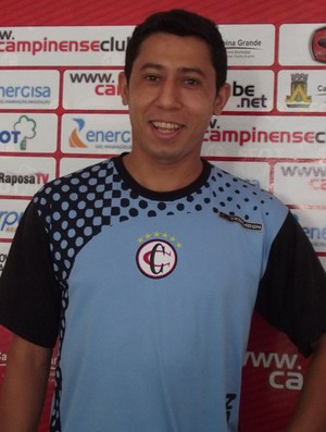 Ferreira, lateral-direito do Campinense (Foto: Silas Batista)
