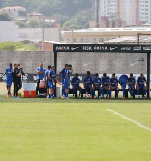 Corinthians treino (Foto: Marcos Ribolli)