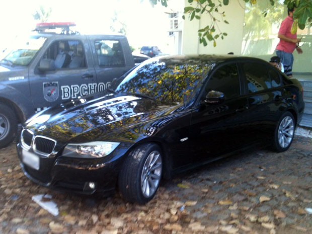 BMW foi apreendida em poder de Thiago Padeiro nesta terça, em Natal (Foto: Leonardo Melo/G1)