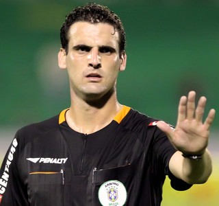 Guilherme Ceretta de Lima apitará a final do Paulista, entre Peixe e Verdão