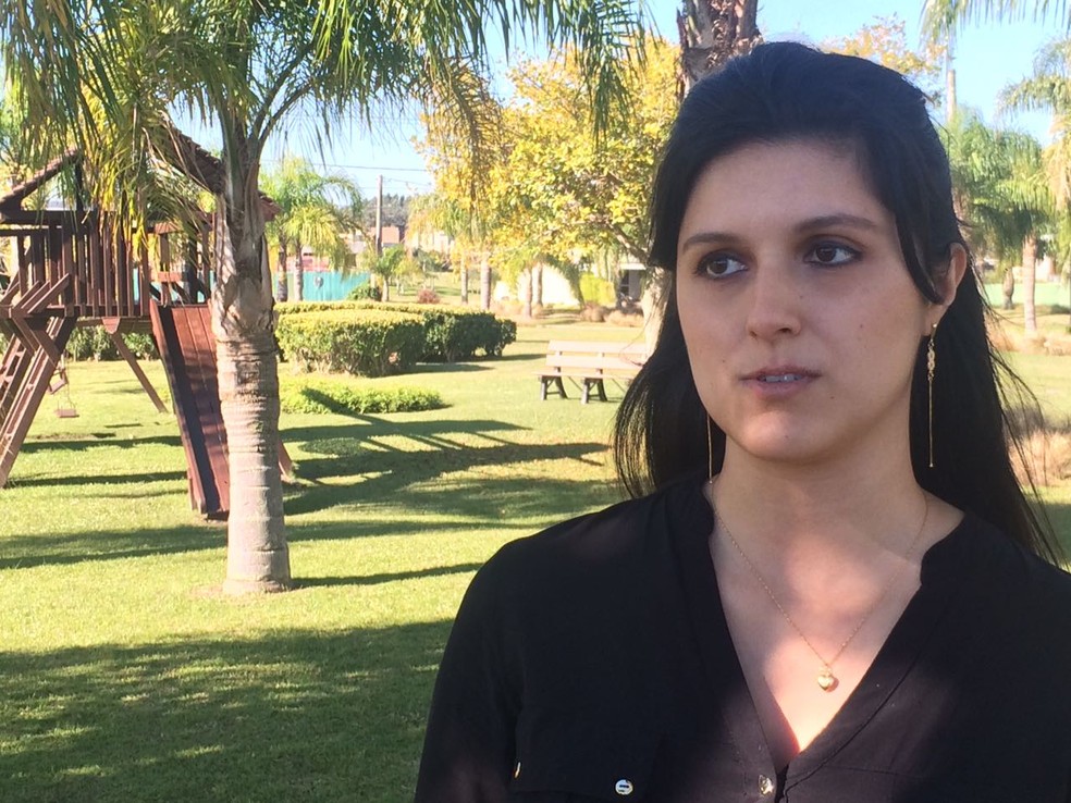 Delegada Laura Rodrigues espera ouvir na terça-feira mãe e avó do menino que caiu de prédio em Porto Alerge (Foto: Gregori Berto/RBS TV)