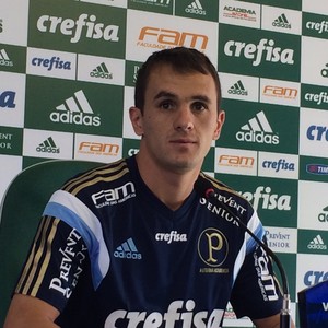 Lucas vê time com “cara de campeão” e pronto para bater o Corinthians