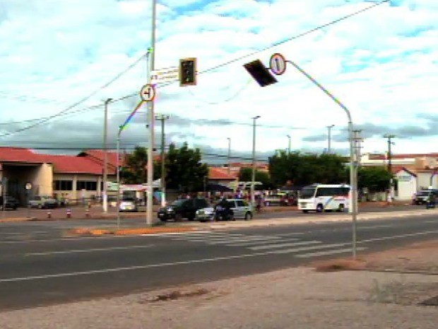 Semáforo (Foto: TV Verdes Mares Cariri/Reprodução)